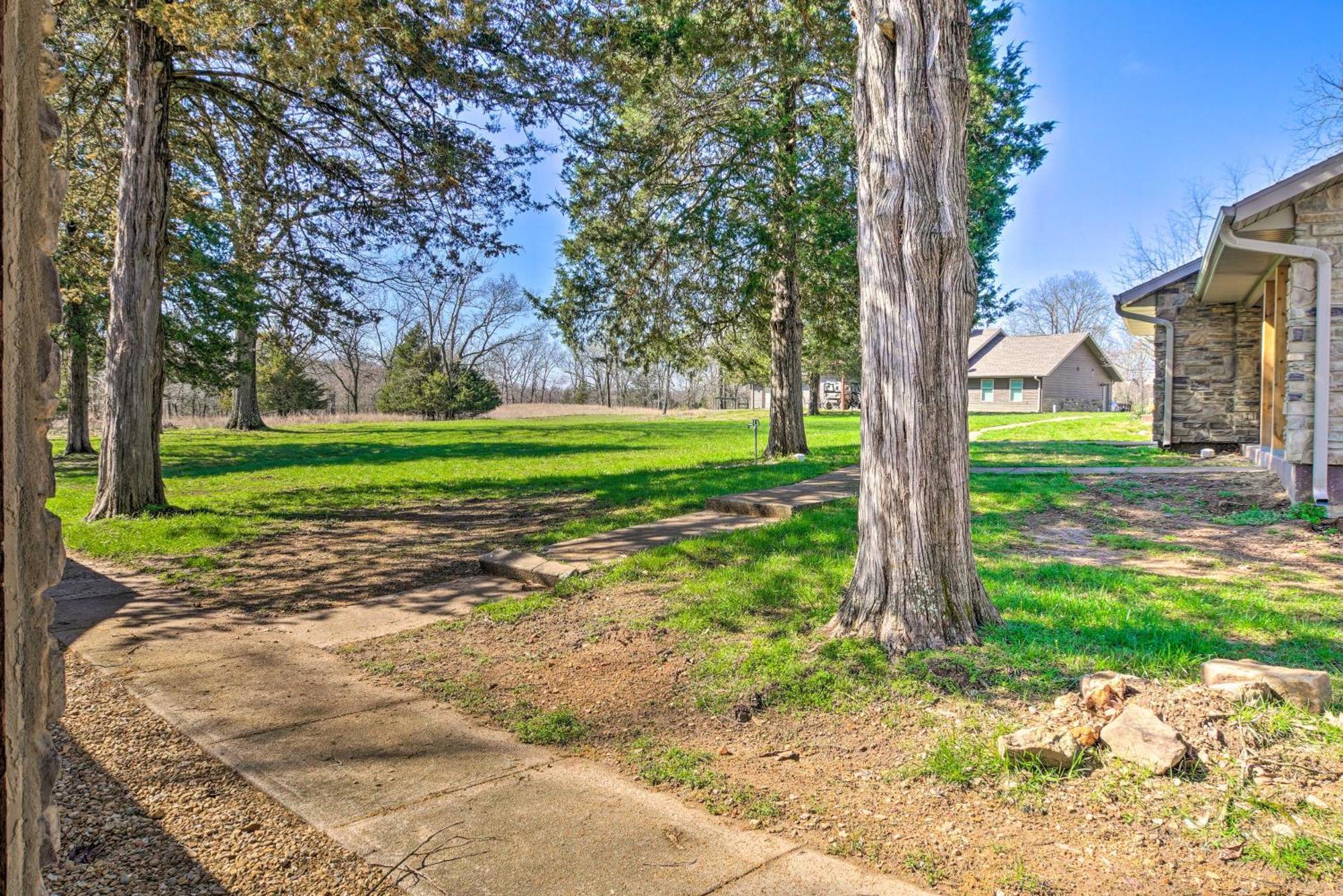 The Cozy Cottage With Lake Taneycomo Access! Branson Zewnętrze zdjęcie